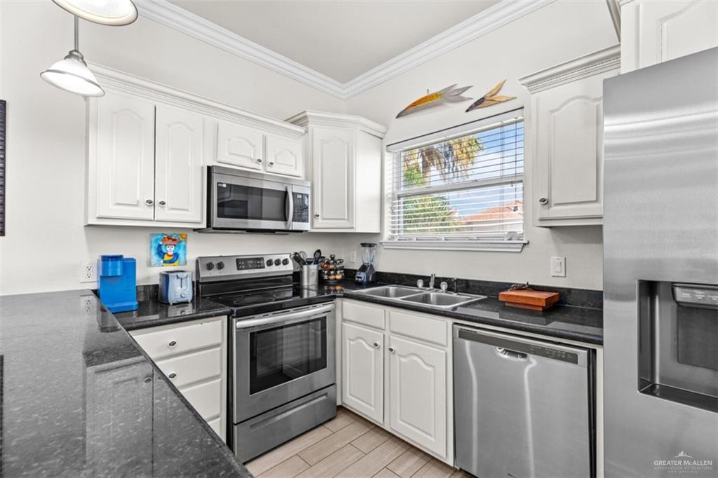 102 E Gardenia St, South Padre Island, Texas image 13