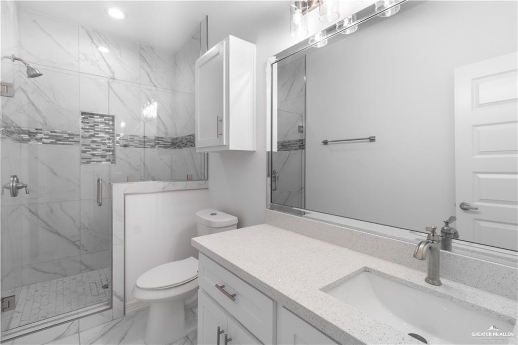 608 La Laguna Road, Mission, Texas image 11