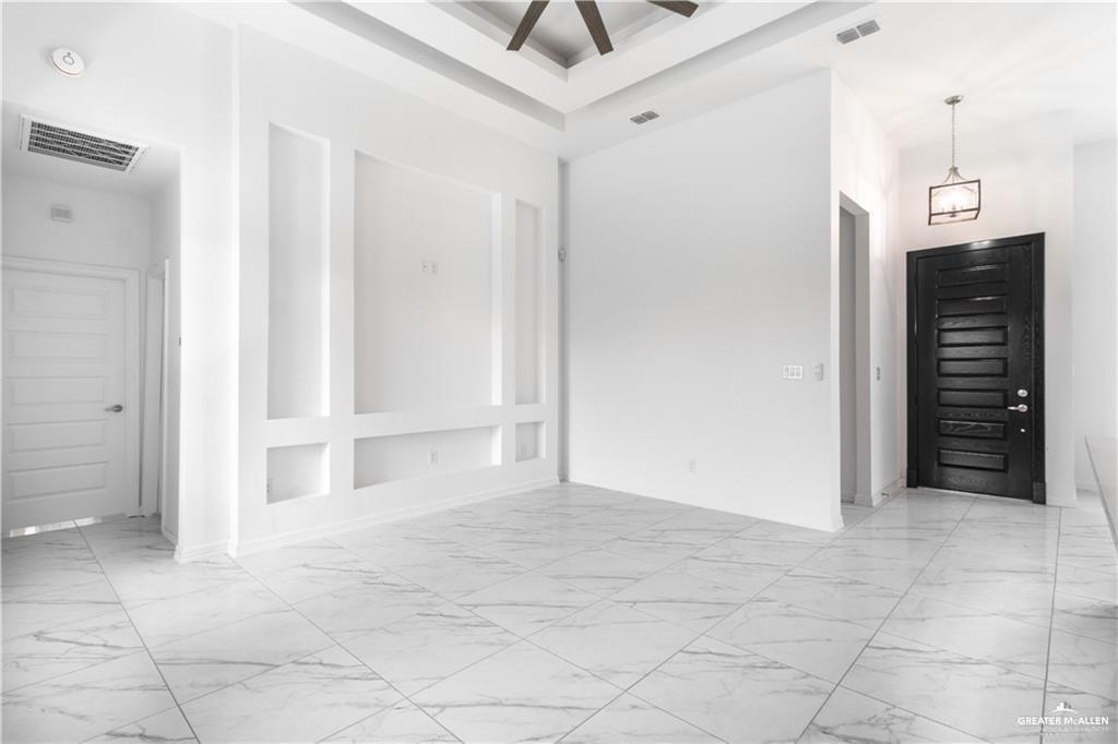 608 La Laguna Road, Mission, Texas image 7
