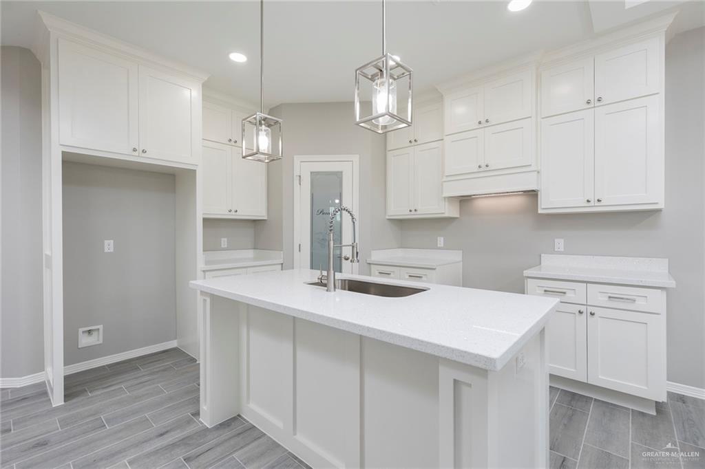 429 Serg Loop, Alamo, Texas image 6