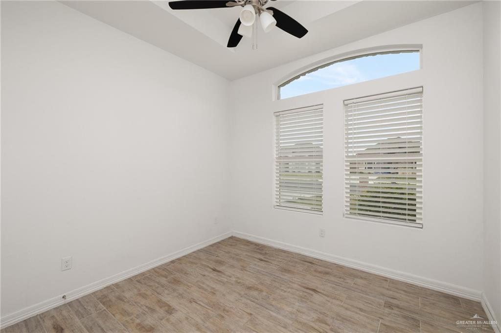 524 Oak Ridge Street, Donna, Texas image 8