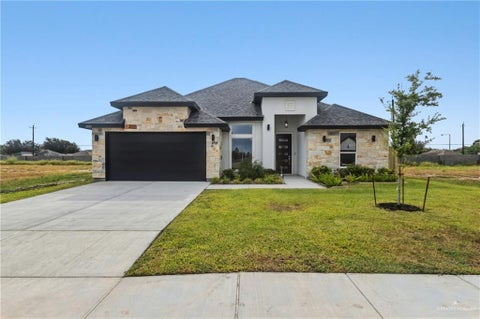 Homes For Sale - 5810 N 44th Lane<br/> Hidalgo County, McAllen, TX 78504