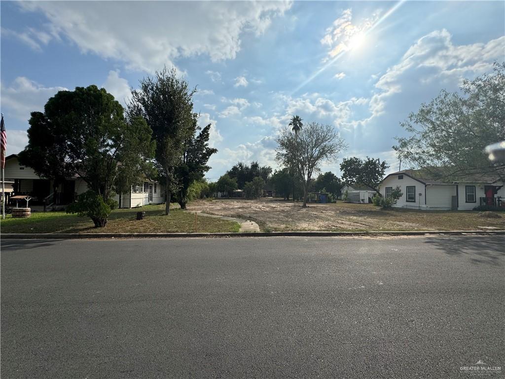 421 W Cherokee Avenue