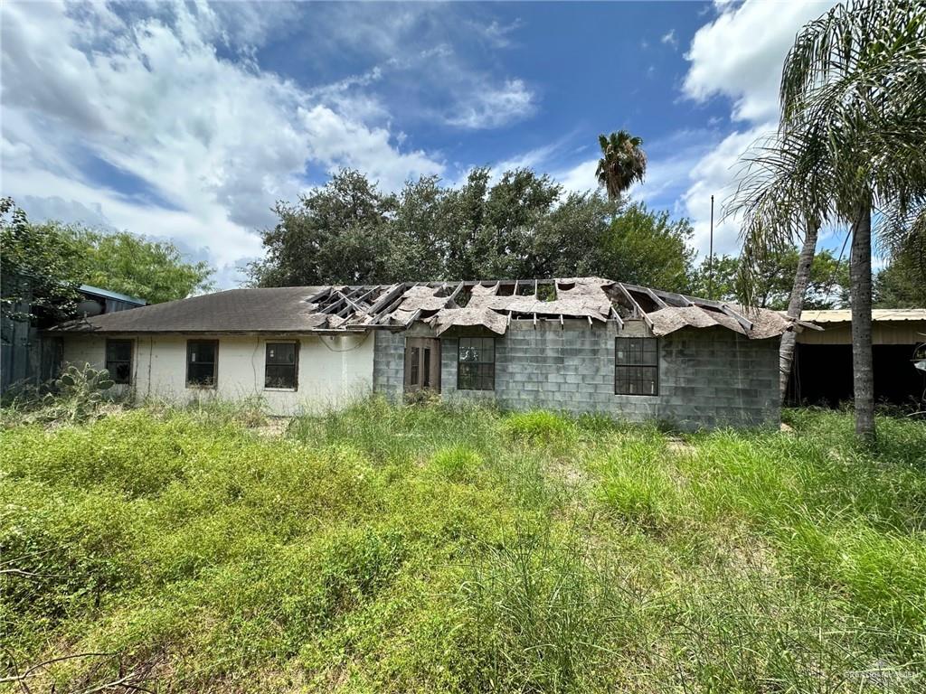 9923 Mile 4 Road, Weslaco, Texas image 2
