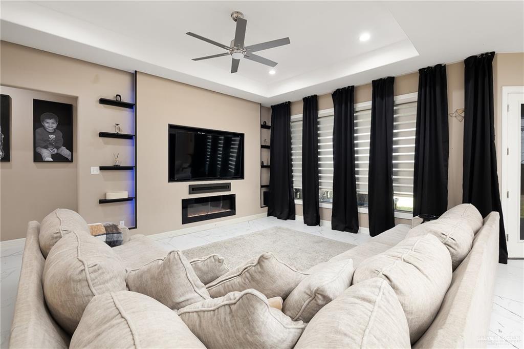505 N 9th Street, McAllen, Texas image 2