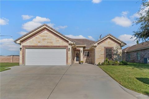 Photo of 1141 Fairway Lane, Harlingen, TX 78550 (MLS # 482739)