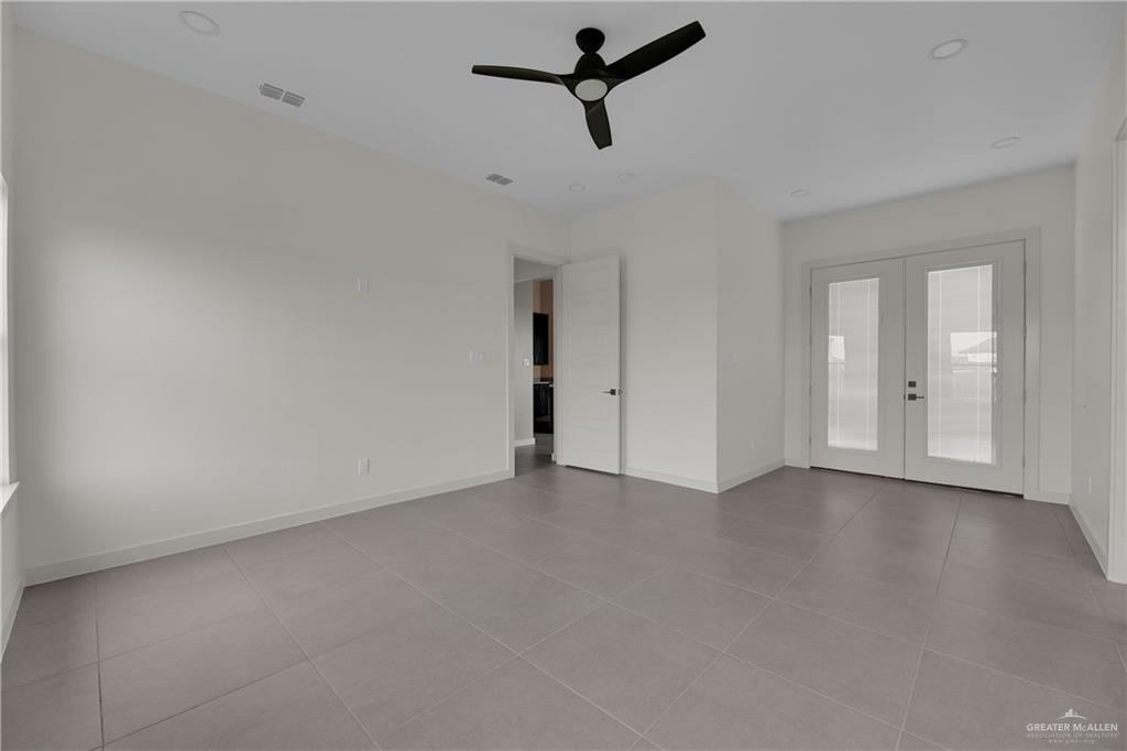 4712 S Waterford Avenue, Edinburg, Texas image 19