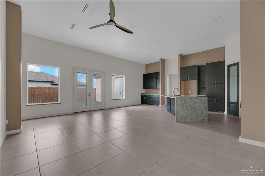 4712 S Waterford Avenue, Edinburg, Texas image 4