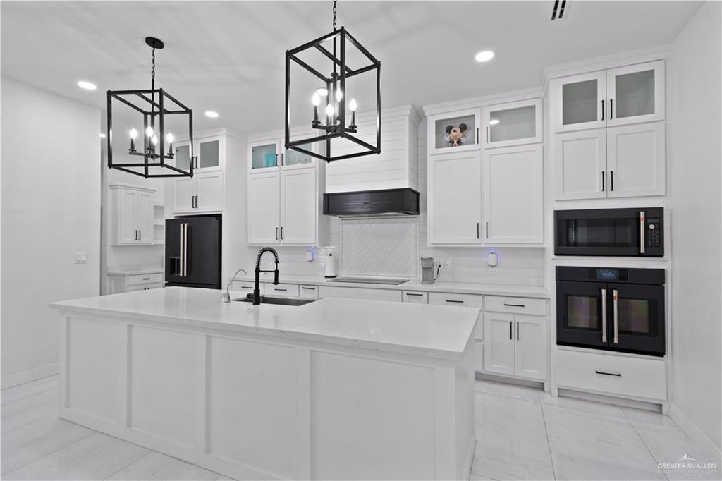 1615 Lago Delton Drive