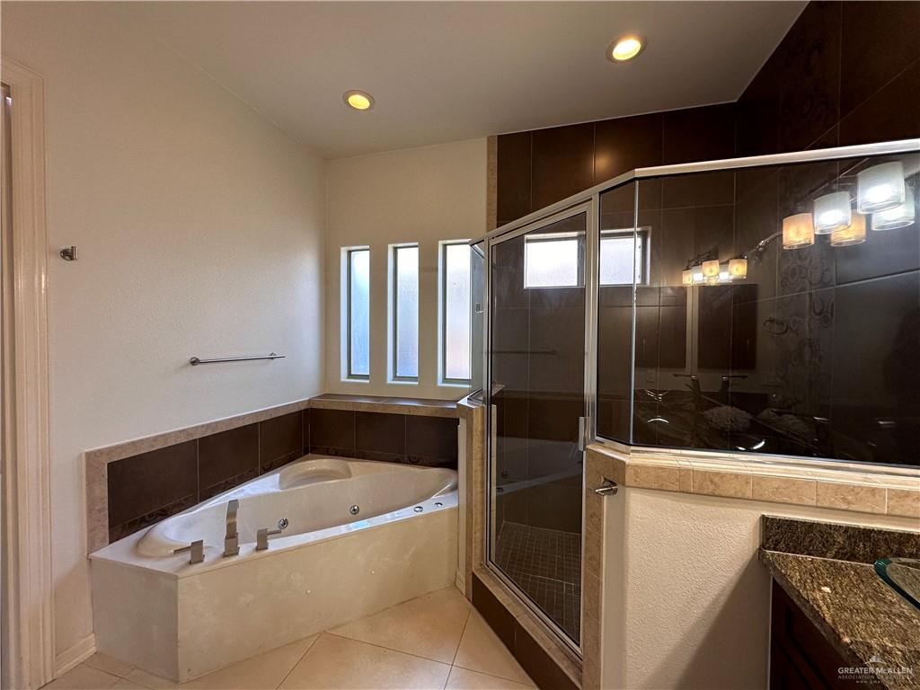 2505 Grand Canal Drive, Mission, Texas image 12