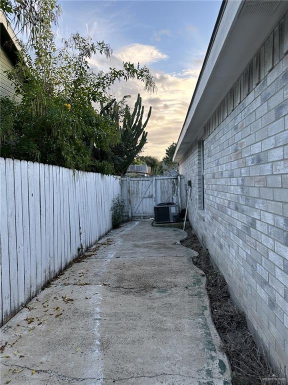 2104 Fairmont Avenue, McAllen, Texas image 36