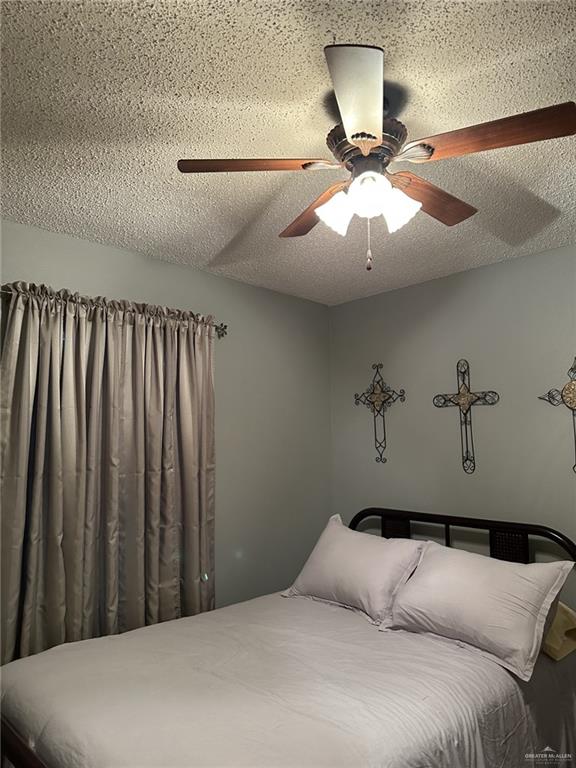 2104 Fairmont Avenue, McAllen, Texas image 24