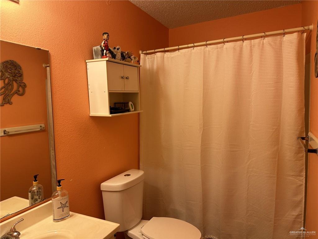 2104 Fairmont Avenue, McAllen, Texas image 29