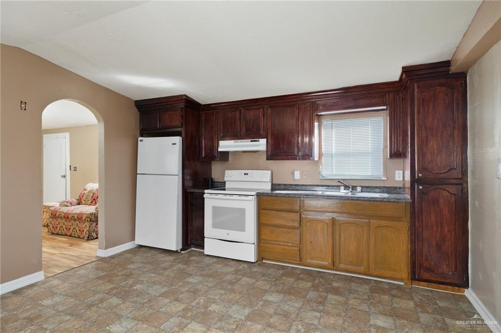 1011 N Alvarado Street, Mission, Texas image 4