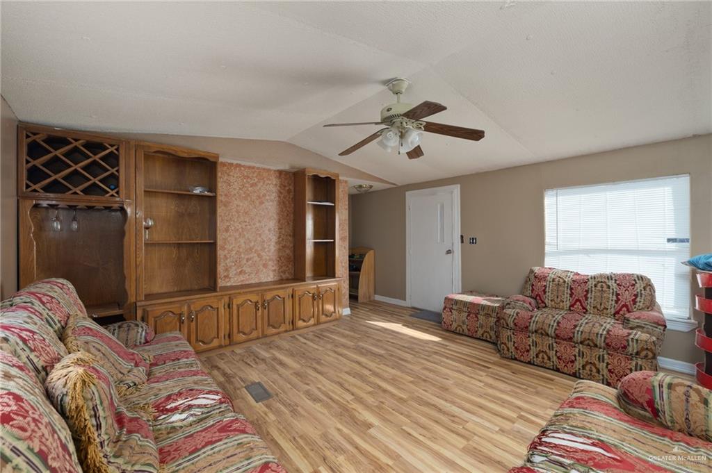 1011 N Alvarado Street, Mission, Texas image 2