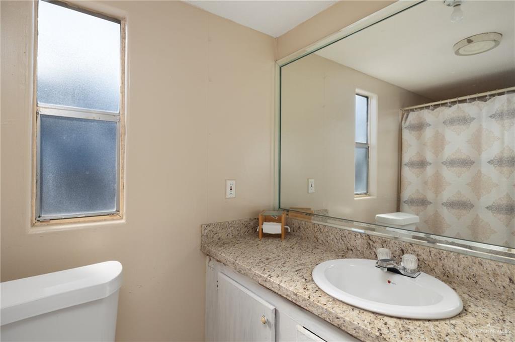 1011 N Alvarado Street, Mission, Texas image 7