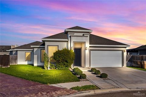 Homes For Sale - 1714 Strawberry Hill Hl<br/> Edinburg, TX 78541