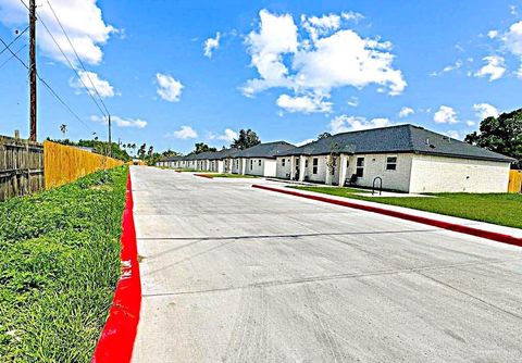 925 N Iowa Avenue Brownsville TX 78521