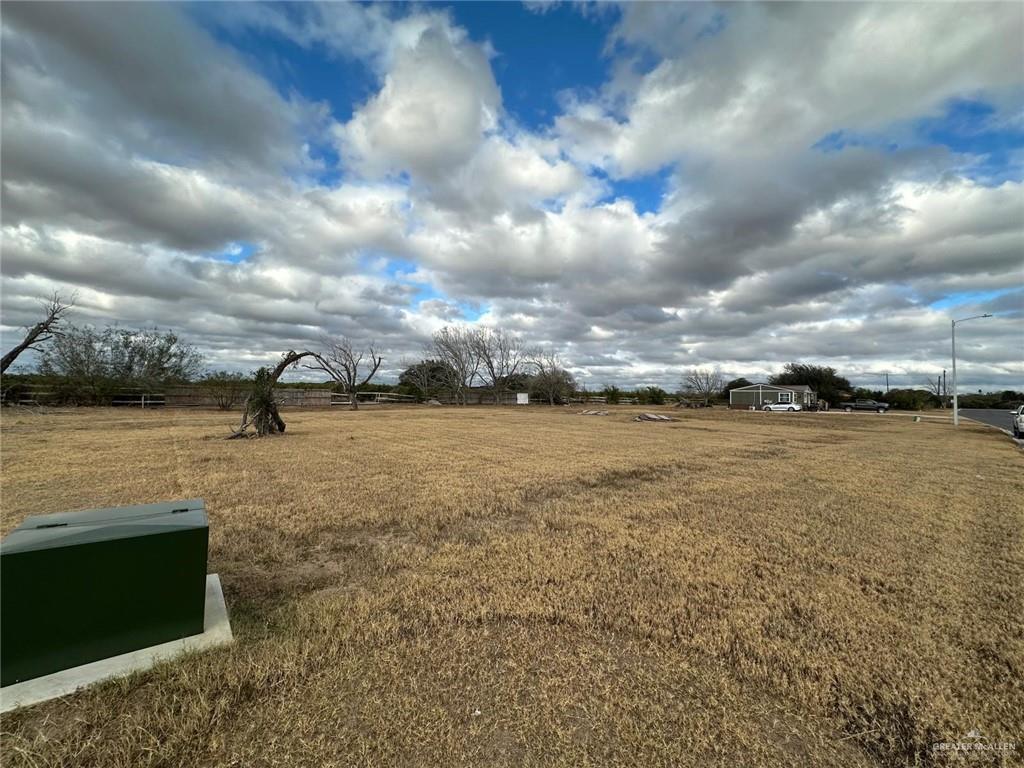 12 N Victoria Road, Donna, Texas image 4