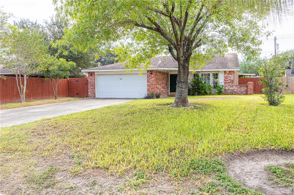 112 E Camellia Avenue, McAllen, Texas image 2