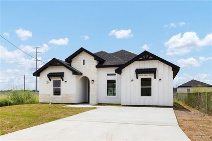 215 Barcelona Dr – Investment Home