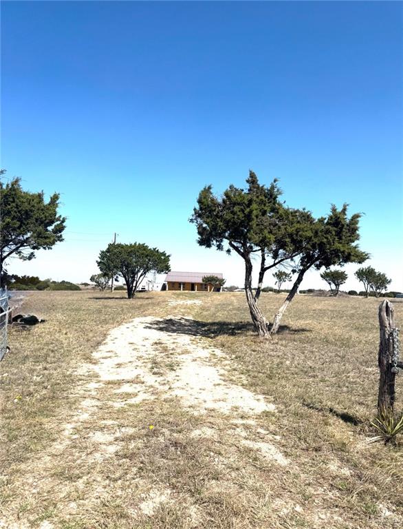 1950 Cr 221, Florence, Texas image 2