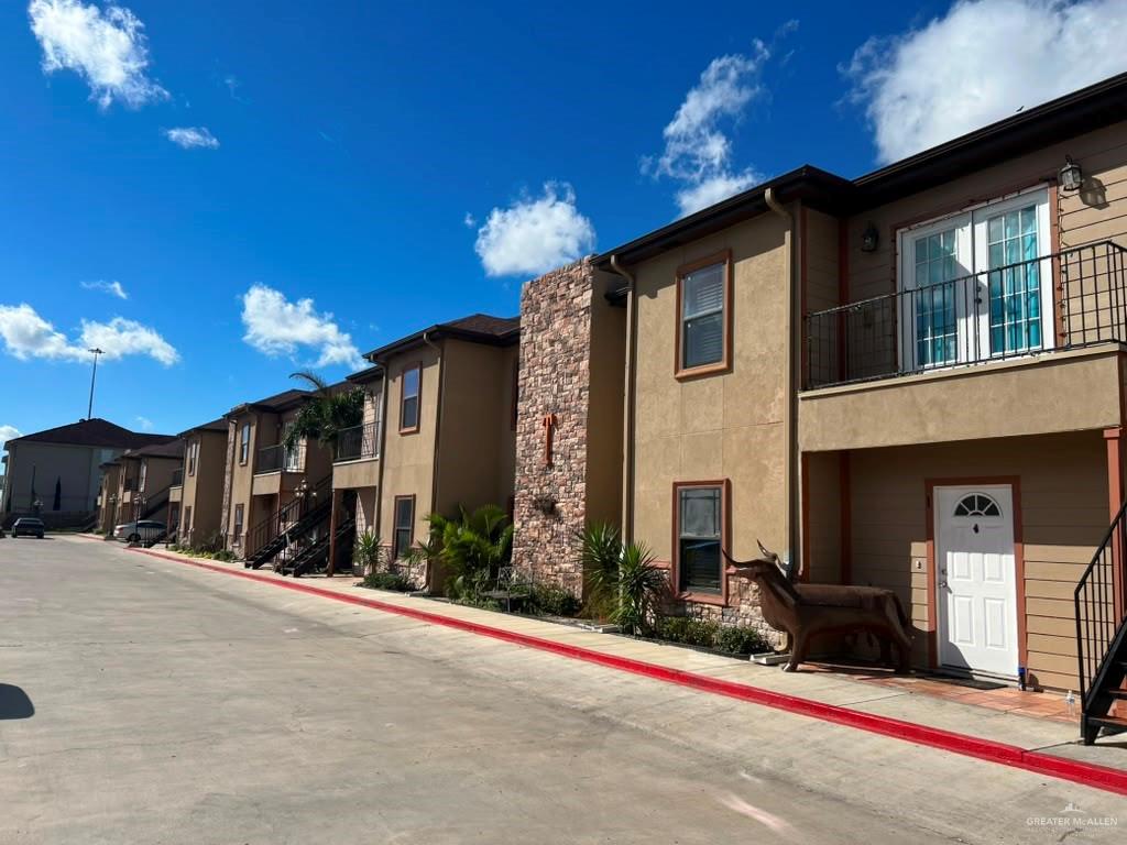 327 Couch Street
