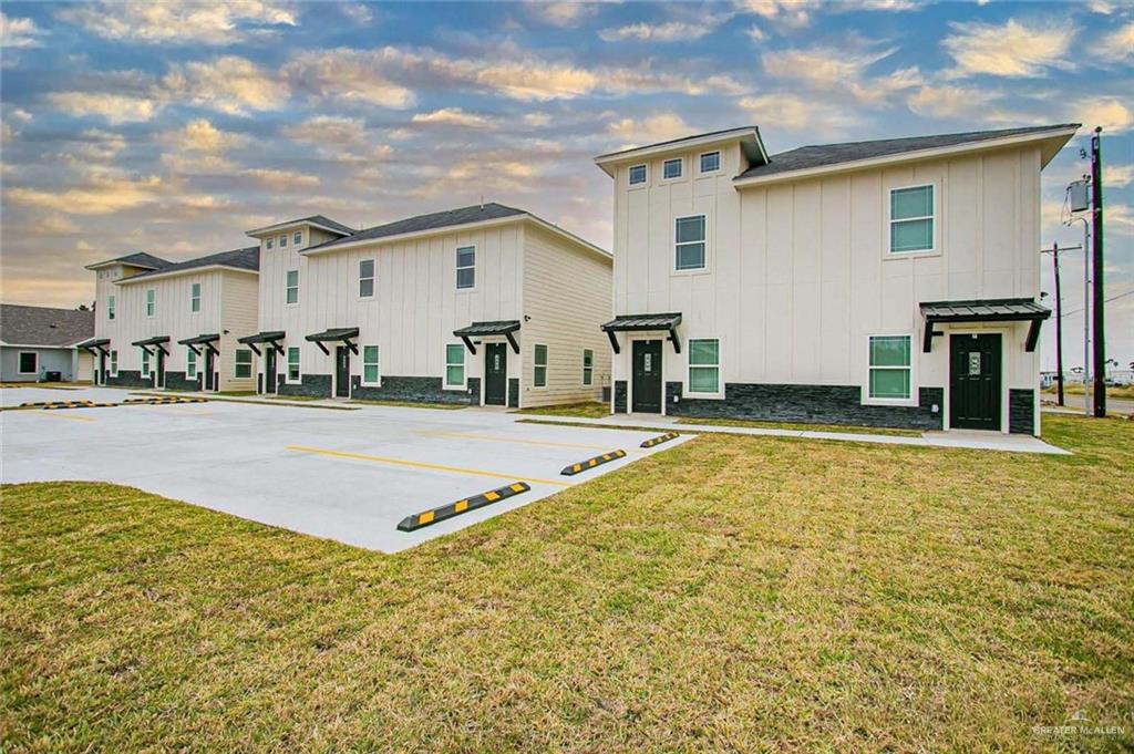 405 Lion's Villa Avenue