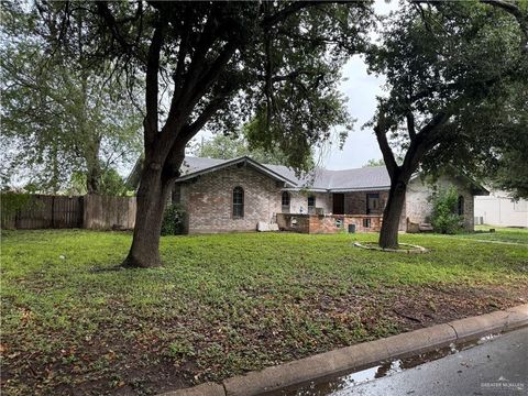 Photo of 1302 S Ironwood Street, Pharr, TX 78577 (MLS # 480754)