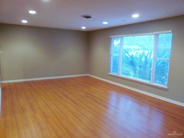 McAllen, Texas 78501, United States, 3 Bedrooms Bedrooms, ,2 BathroomsBathrooms,Residential,Active,114702