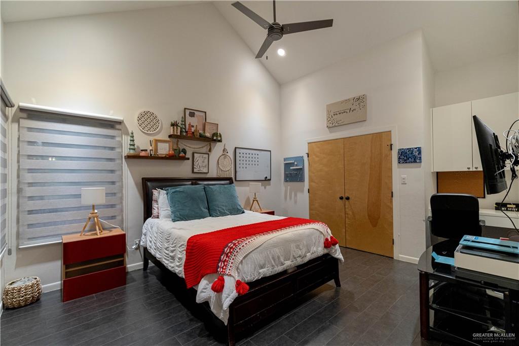 2411 Holland Avenue, Edinburg, Texas image 17