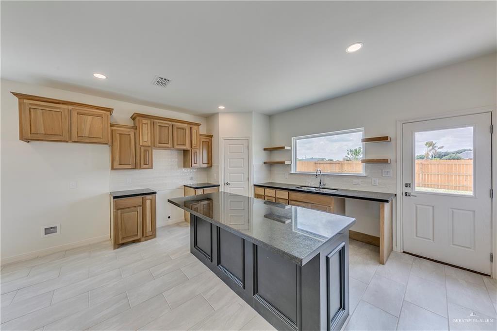 418 Rio Red, San Juan, Texas image 2