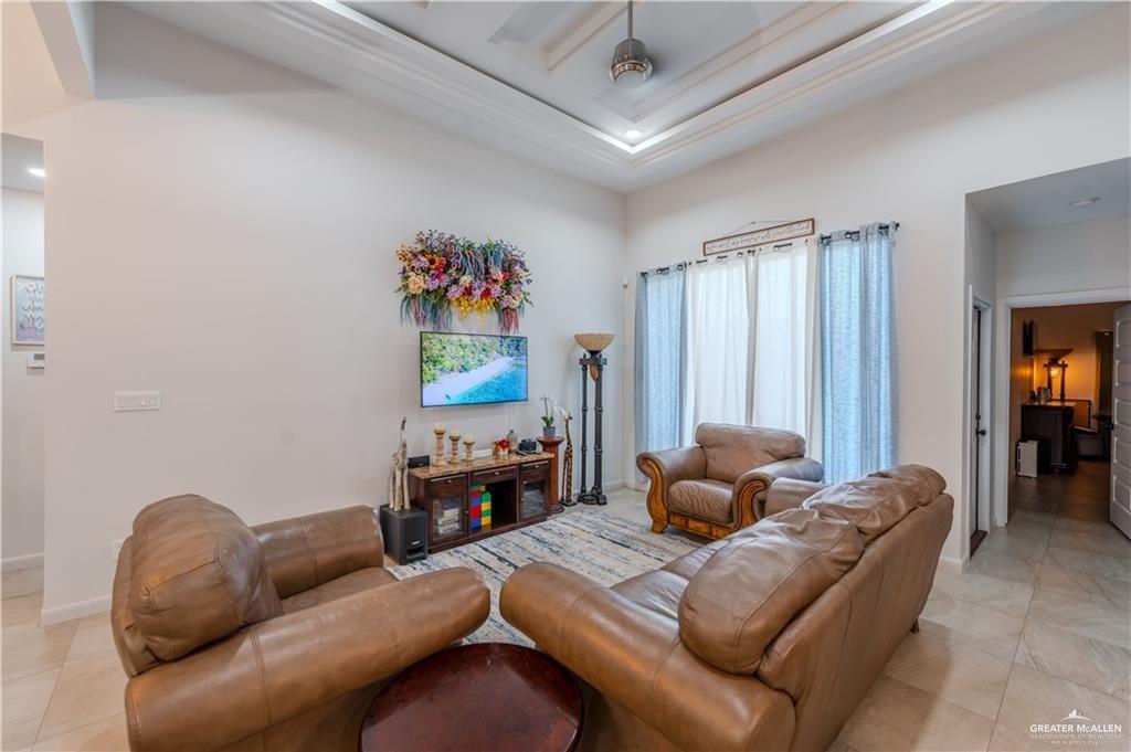 526 Country Club Drive, Alamo, Texas image 4