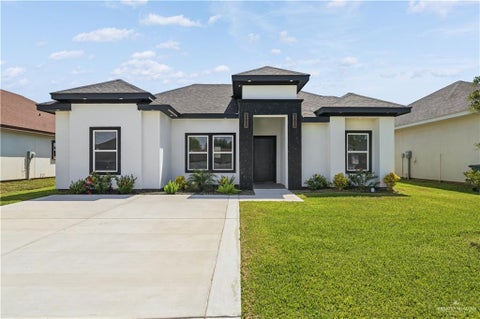 Homes For Sale - 3614 Las Brisas Street<br/> Edinburg, TX 78542