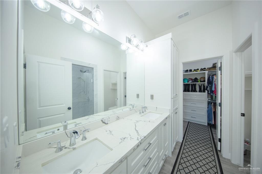 3409 Marla Court, Edinburg, Texas image 12