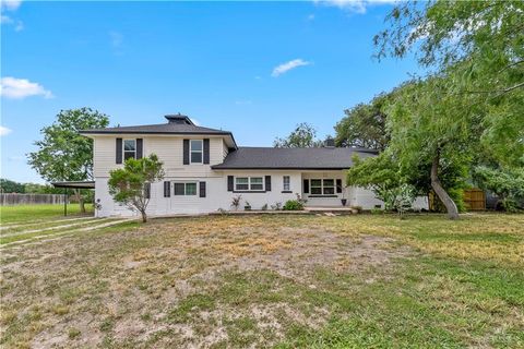 Homes For Sale - 1010 E Pierce Avenue<br/> Harlingen, TX 78550