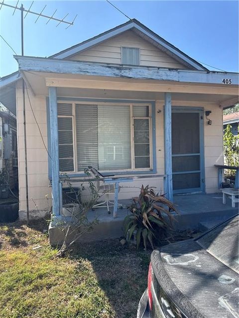 Photo of 405 N Villarreal Street N, La Feria, TX 78559 (MLS # 497264)