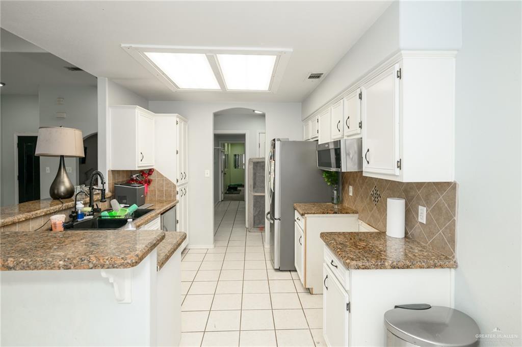 602 Legionaire Dr, Los Fresnos, Texas image 7