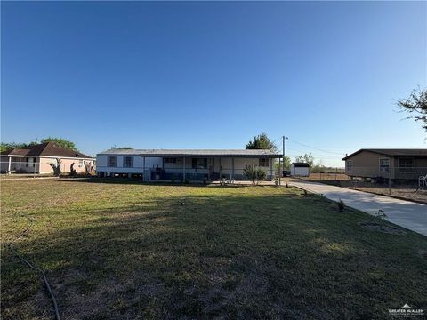 Mobile Home For Sale - 8204 Jubilee Boulevard<br/> Edinburg, TX 78542