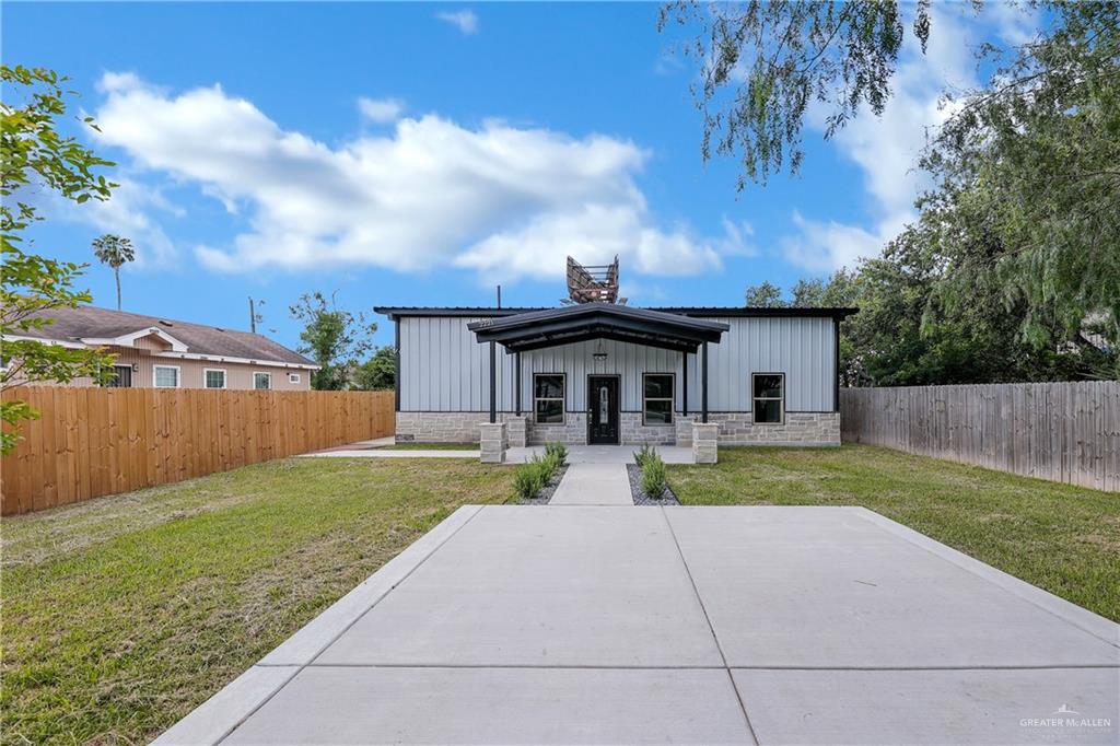 2221 W Dallas Drive, Weslaco, Texas image 2