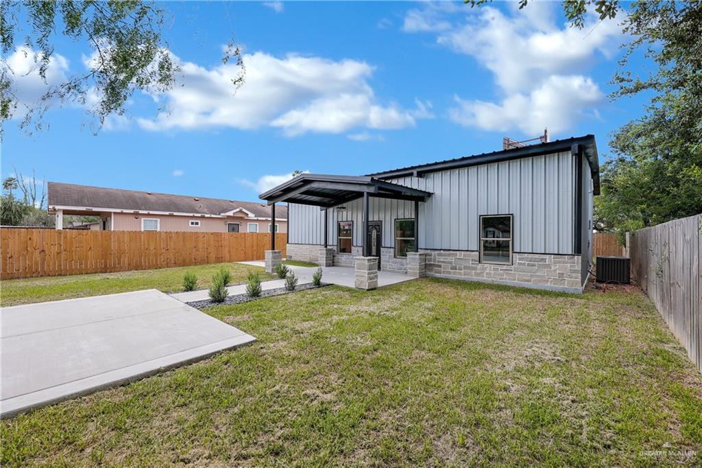 2221 W Dallas Drive, Weslaco, Texas image 4