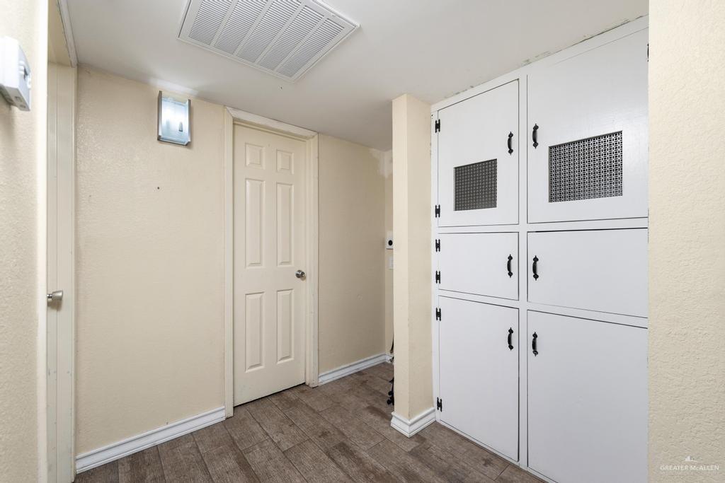 109 E Gardenia Street 101