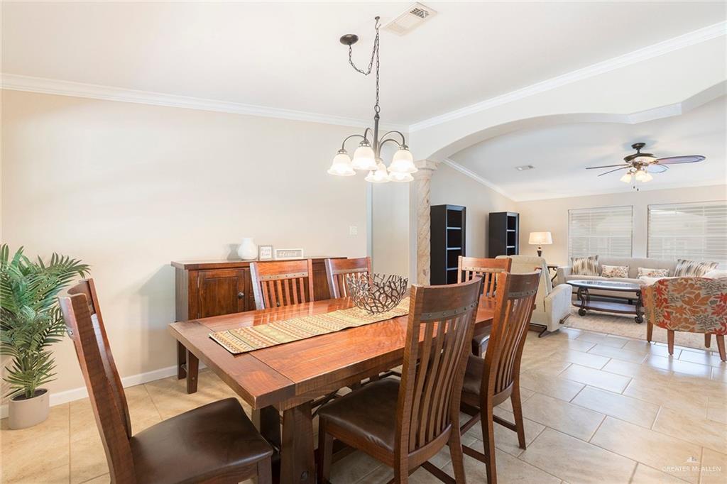 3009 Benjamin Avenue, Mercedes, Texas image 11