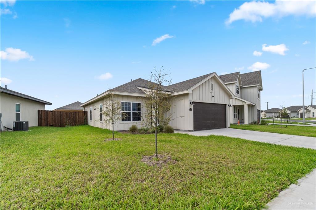 1020 W Fall Aster Street, Edinburg, Texas image 2