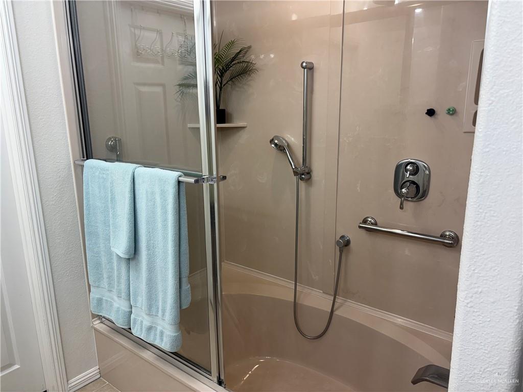 824 Lucy Drive, Alamo, Texas image 25