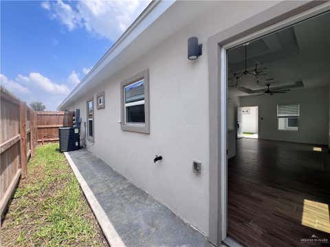 Apartment For Rent - 1000 N Woodson Avenue #2<br/> Edinburg, TX 78541