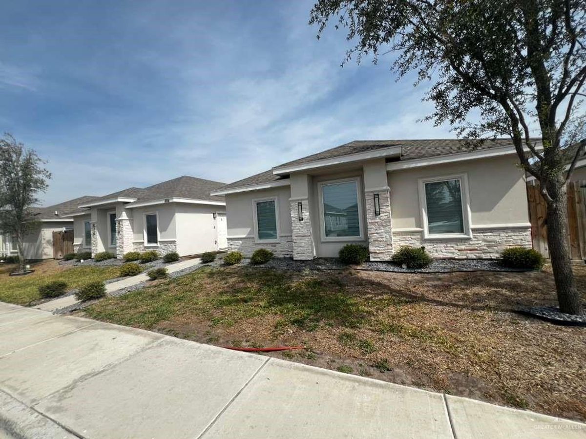 1018 N Abbey Ave, Edinburg, TX 78541 for sale - Stessa