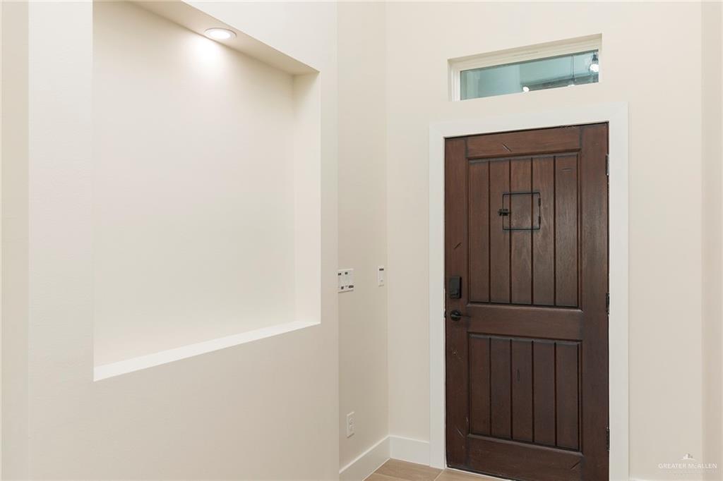 1027 Broken Arrow Drive, Alamo, Texas image 4