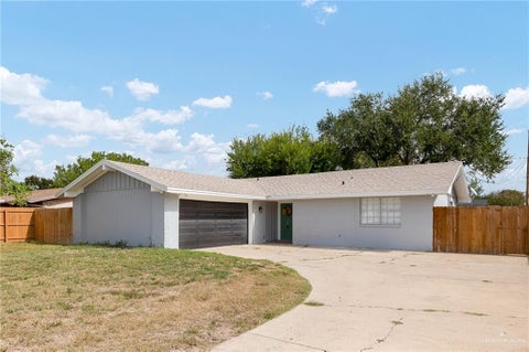 Homes For Rent - 2316 W Palm Circle<br/> Mission, TX 78574