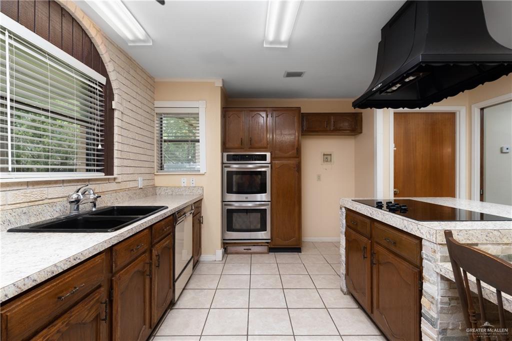 509 Lincoln Lane, La Feria, Texas image 4